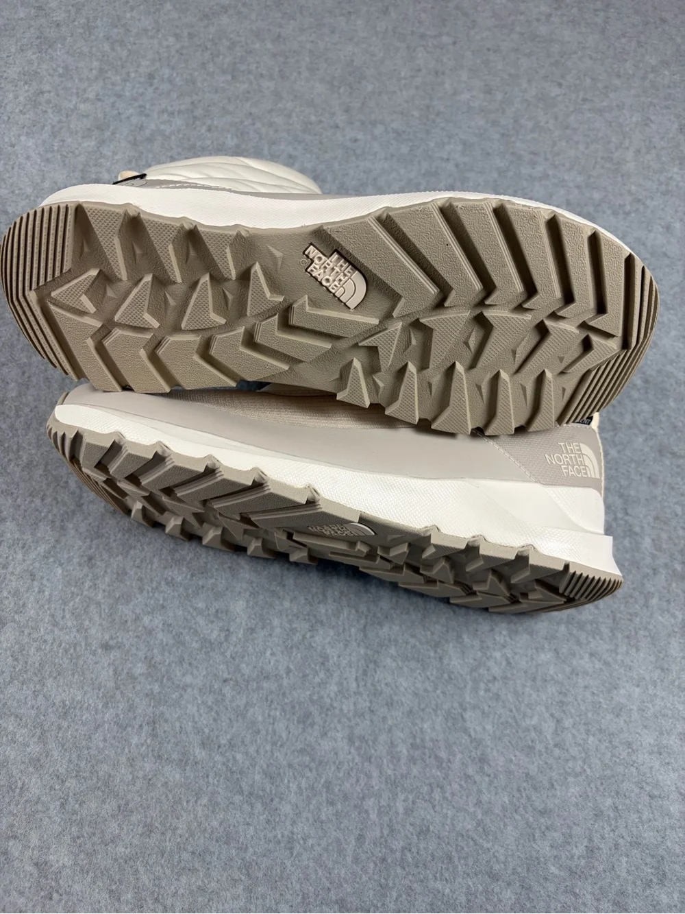 The North Face Women's Cream & Tan Quilted Winter Zip Boots